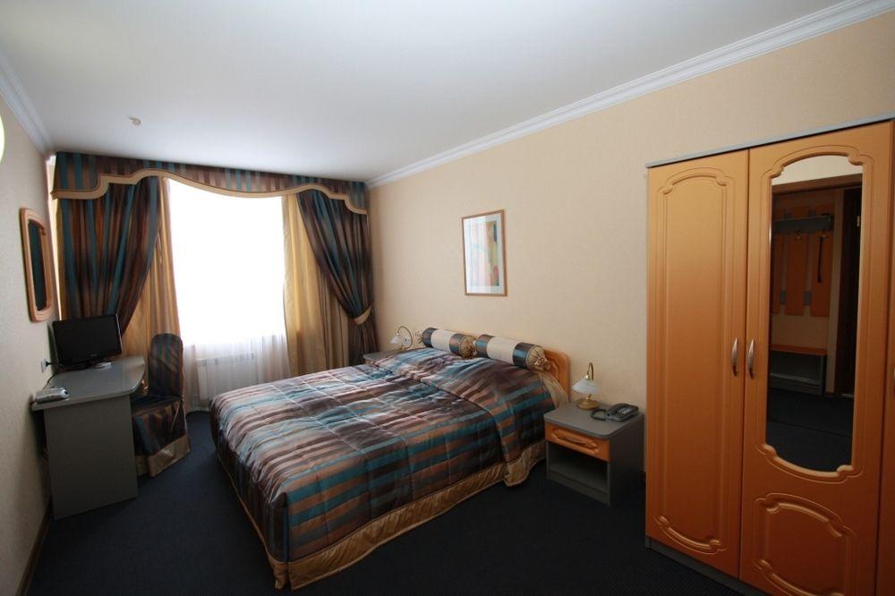 Hotel Yubileiny Minsk Eksteriør billede