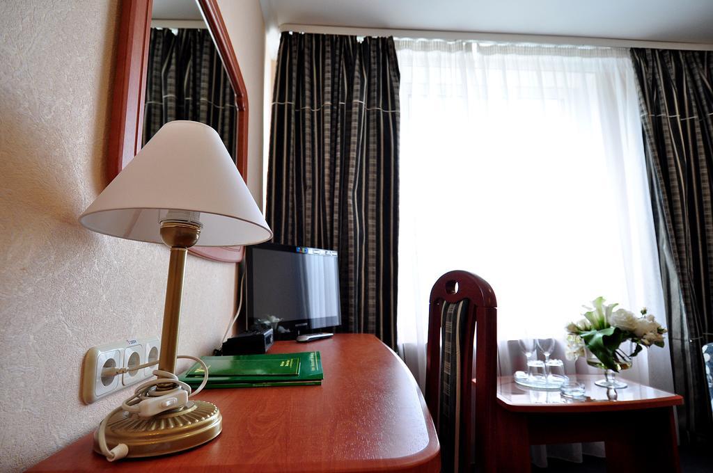 Hotel Yubileiny Minsk Eksteriør billede