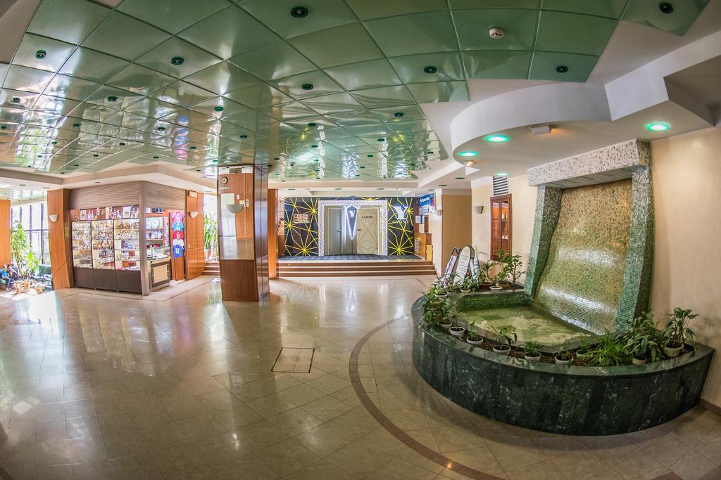 Hotel Yubileiny Minsk Eksteriør billede