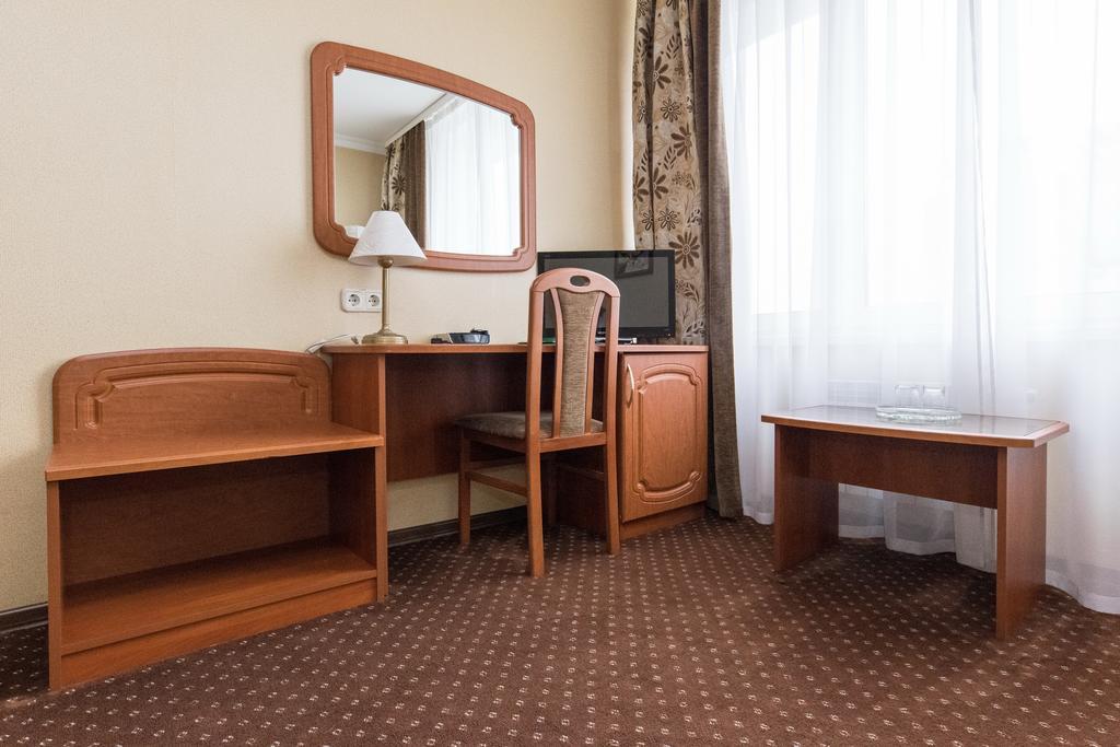 Hotel Yubileiny Minsk Eksteriør billede