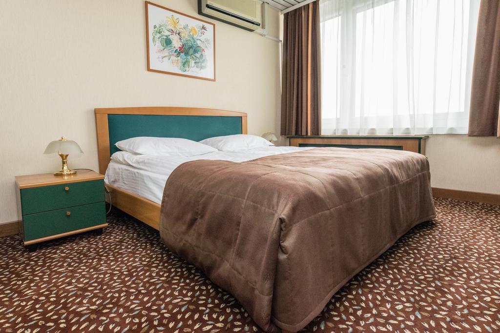 Hotel Yubileiny Minsk Eksteriør billede