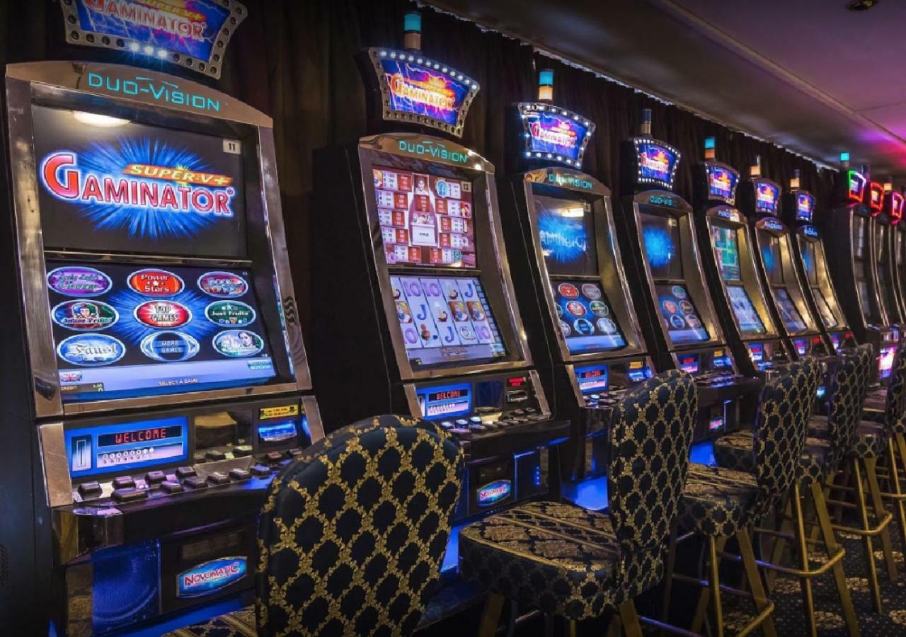 Hotel Yubileiny Minsk Eksteriør billede